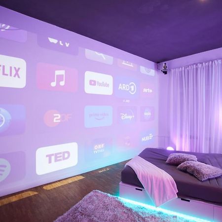 Huge Apartment With Home Cinema And Kitchen In Friedrichshain 베를린 외부 사진