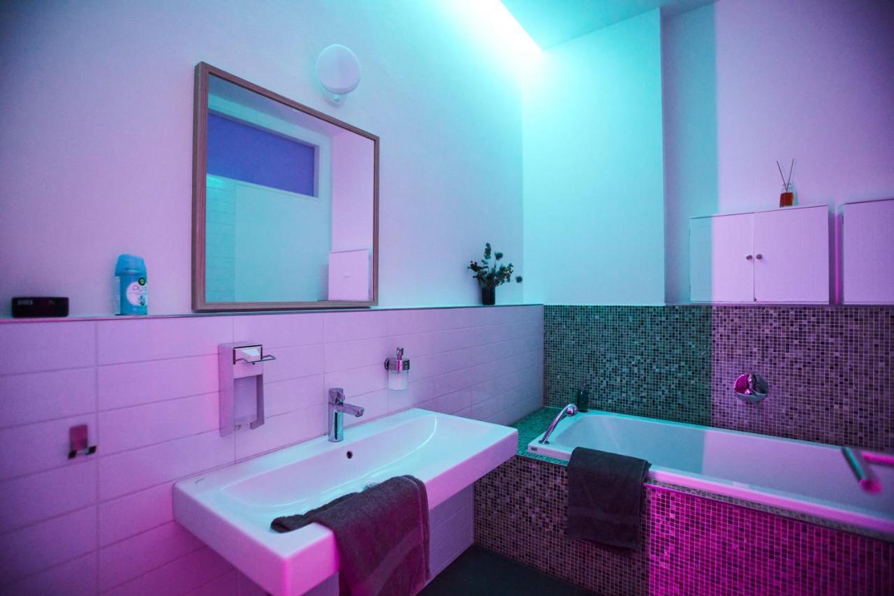 Huge Apartment With Home Cinema And Kitchen In Friedrichshain 베를린 외부 사진