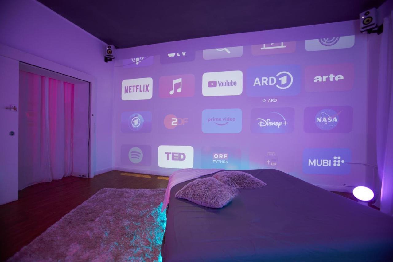 Huge Apartment With Home Cinema And Kitchen In Friedrichshain 베를린 외부 사진